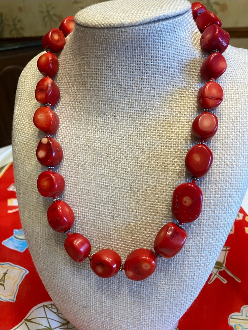 CORAL BEADED NECKLACE WITH SILVER-TONE SPACERS KNOTTED AND STUNNING